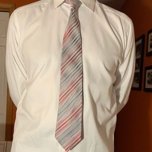 Kenneth Cole Reaction Men’s Tie